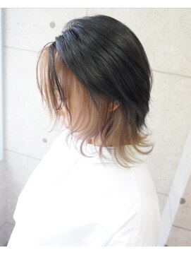 ヘアテリア リュウ 大塚(hair teria ryu) インナーカラーミルクティーベージュ×ミディアムウルフ