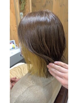 アドラーブル けやき通り店(adorable) 小顔見せで大人かわいい☆インナーカラー×ゴールド