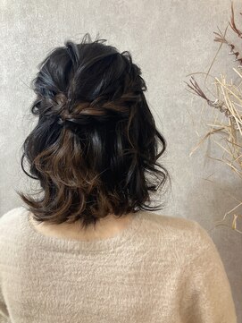 アールイー(Re:) ミディアム　ハーフアップ