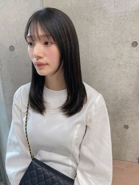 エウペ 渋谷(WEUPE) 斜めバング/グレージュカラー/デザインカラー/シルキーベージュ