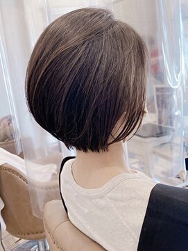 ディーディーフォルム(DD form) オトナ可愛いショートボブ