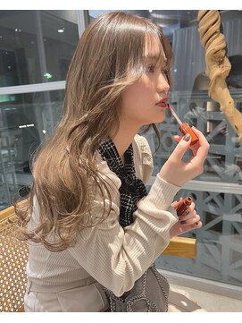 ローウェ 二子玉川(Louwe) ボブ/大人かわいい/フェザーバング/透け感グレージュ