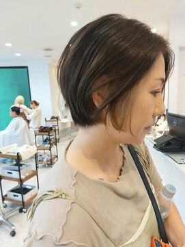 カムバイネオリーブ 溝の口店(Cam by neolive) 【溝の口美容室Cam by neolive】☆イヤリングカラーショート☆