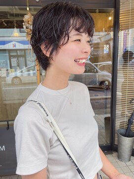 バウム(BAUM) カジュアルなショートパーマスタイル