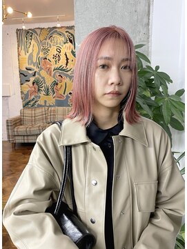 アペロ 柏(Apero) フラミンゴピンク/ミディアムボブ