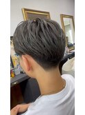 センターパート×テーパーフェード