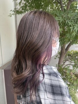 エム インターナショナル 春日部本店(EMU international) さりげなく可愛い、大人のイヤリングカラー