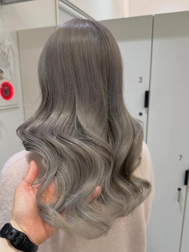 ヌル いわき(neul) neul/いわき/ダブルカラー/バレイヤージュ/ハイトーン/エクステ