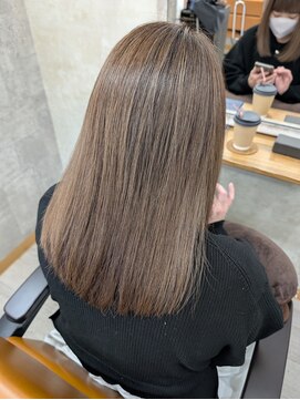 イル(iru) シークレットハイライトで白髪ぼかし