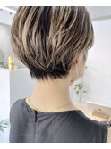 ショートボブ