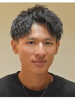 フリーク バーバーショップ 都島店(FREAK BARBER SHOP)&nbsp;黒髪縦落ちツイストスパイラルパーマツーブロックアップバング