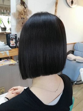 リプレシンクヘアー ぱっつんボブスタイル