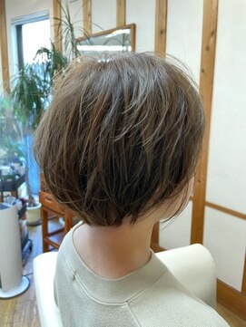 美容室 グラン ブルー ショートボブ