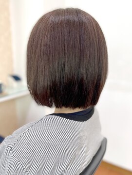 アークスヘアー 大人可愛い艶感ストレートアッシュグレージュ透明感ボブ