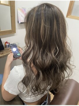 エニー ココ ヘアー(ANY.coco HAIR) 外国人風ハイライト☆