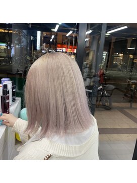 セレーネヘアー オオサカ 心斎橋店(Selene hair OSAKA) ホワイトベージュ