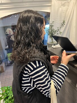 ラレイ ハラジュク(Lalei harajuku) スパイラルパーマ/くるくるパーマ/ニュアンスパーマ/原宿パーマ