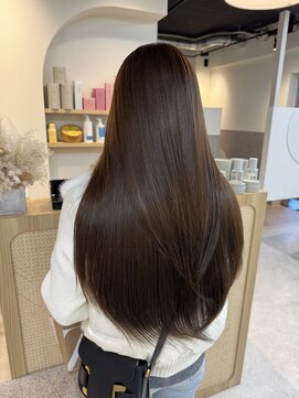 カラ フクオカ(Cara FUKUOKA) 【ヘーゼルショコラ&レイヤーカット】《福岡透明感カラー》