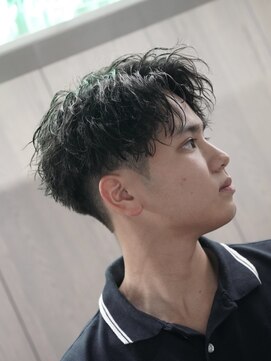 スキルセカンドハウス 天神(SKILL SECOND HOUSE) 七三 アップバング パーマ