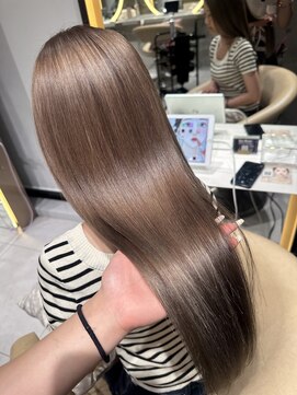 ロンドルピナス 小倉(Lond Lupinus) ブルーブラック/ワイドバング/美髪のススメ/外ハネボブ/北九州