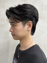 ニコ トウキョウ 渋谷(nico TOKYO)&nbsp;刈り上げセンターパートテーパーフェードカットニュアンスパーマ