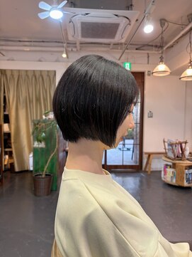 ポタム 東中野(potamu) 前下がりグラデーションボブ