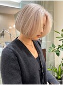ホワイトベージュボブ
