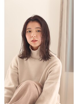 ヨハ ク 鎖骨下ふんわりミディ