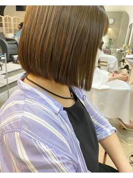 エトネ ヘアーサロン 仙台駅前(eTONe hair salon) 《eTONe》ぱつっとまとまるボブ