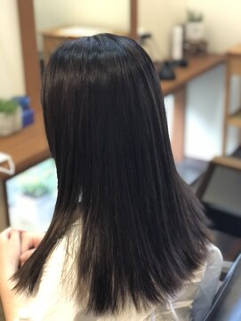 ヘアデザイン キュアプラス(hair design cure+) 艶々ストレート