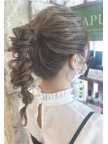 クレドガーデン 西新井店(CRED GARDEN)&nbsp;ポニーアレンジ 小顔 ゆるふわ 編み込み アレンジ 二次会 結婚式