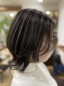 ラニ タテヤマ(LANI tateyama) クビレショート×極細ハイライト