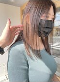 グレージュ×インナーベージュ