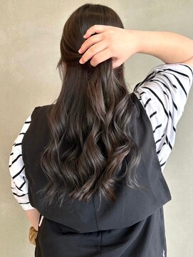 エルロンバイマフェ(AILERON by mahae) 透明感グレージュカラー