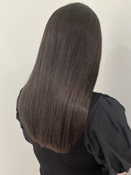 ローネス(LONESS) ダークトーンのグレージュカラー◎