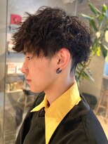 メンズサロン ブロック(Men's Salon bloc) ツーブロック　ツイストスパイラルパーマ　メンズショート　束感