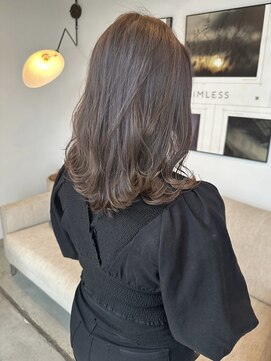 リムレスバイサンク 万代 新潟駅(LIMLESS by cinq) ミルクティーベージュレイヤーインナーカラーグレージュカラー