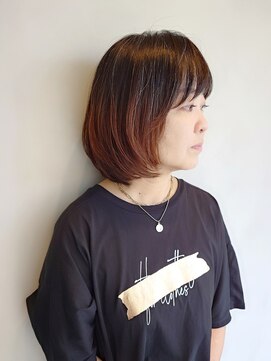 ラトリエコンタン(L´atelier Content) マッシュショートからミディアムに伸ばしかけスタイル