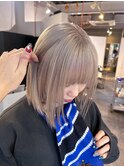 シルバーグレージュ
