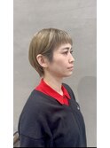 大人ショートボブ×オリーブベージュカラー