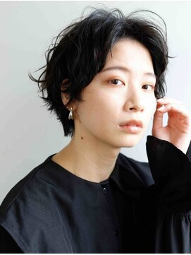 アージュ 久留米ゆめタウン店 ハンサムショート　アッシュブラック　ナチュラルショート