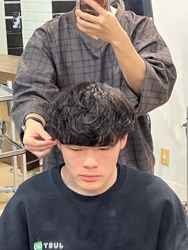 アウラ(AURA) シャドウパーマニュアンスパーマ緩めパーマ