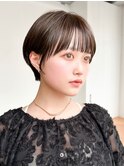 暗めカラー前髪カットおくれ毛グレージュショート_F0797