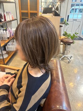 スアバイキキ(SuA by kiki.) ココアベージュ/クラゲヘアー/オリーブグレー［千葉］