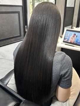 ピリオド 赤坂(Period.) ロングヘアーアッシュカラー縮毛矯正髪質改善 赤坂見附