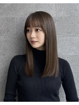 スノウ(SKNOW) 〇赤みを消したブラウンカラー