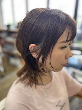 ファンパレッタ(fan paleta) レイヤー、ウルフ、夏カラー、アッシュ、40代、レイヤースタイル