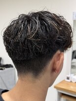 レボ(Revo)&nbsp;刈り上げスパイラルマッシュ