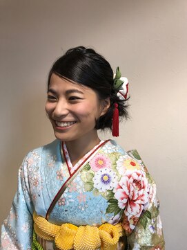 サロン ド ビューティー ラ デュース フワフワ編み込み崩し。