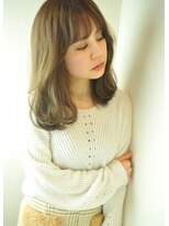 カフネ(CAFUNE)&nbsp;ミルキーベージュカラー　ゆるウェーブ